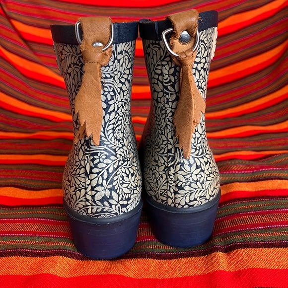 Aigle size 37 liberty rain boots - Picture 4 of 6